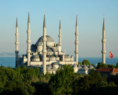 Connaissance du monde : Istanbul, faits et reflets