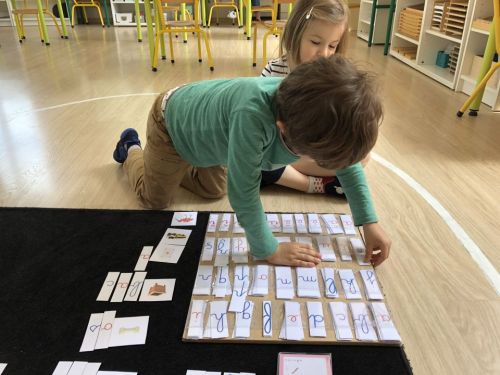 Atelier Montessori pour adultes (lecture, écriture)